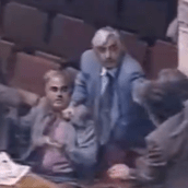 Όταν ο Ζαχαράκης της ΝΔ είχε γρονθοκοπήσει τον Διαμαντίδη του ΠΑΣΟΚ μέσα στη Βουλή