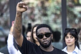 Στο επίκεντρο σεξουαλικού σκανδάλου ο ράπερ Diddy: Κατηγορείται για διακίνηση και βιασμούς