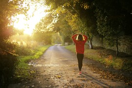 Επτά συμβουλές σε όσους απολαμβάνουν να κάνουν πεζοπορία ή να τρέχουν μόνοι