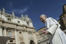 O Πάπας Φραγκίσκος στέλνει 15.000 παγωτά σε φυλακισμένους στη Ρώμη