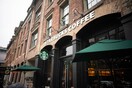 Η αλυσίδα καφέ Starbucks αναστέλλει κάθε δραστηριότητα στη Ρωσία