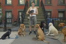 Βγάζει πάνω από 100.000 δολάρια το χρόνο κάνοντας βόλτες με σκύλους στη Νέα Υόρκη