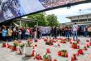 Δυστύχημα στα Τέμπη: Πορεία συγγενών των θυμάτων- Ένταση στον σιδηροδρομικό σταθμό Λάρισας