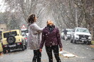 Γιοχάνεσμπουργκ: Χιόνισε για πρώτη φορά εδώ και 10 χρόνια – Ενθουσιασμός για το σπάνιο φαινόμενο