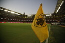 ΑΕΚ: Πρόστιμο από την UEFA για τα λέιζερ στον αγώνα με τον Άγιαξ