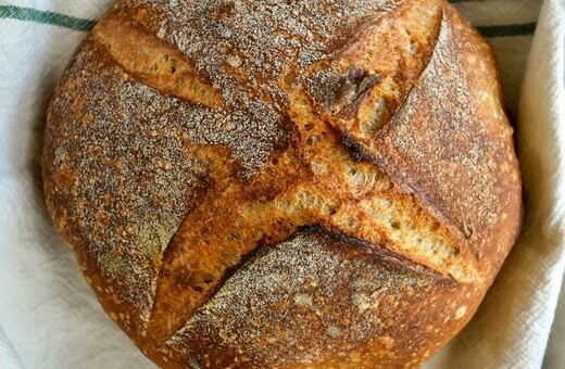 Το ψωμί, ο ακρογωνιαίος λίθος της καθημερινής διατροφής, έχει μάλλον ενοχοποιηθεί αδίκως