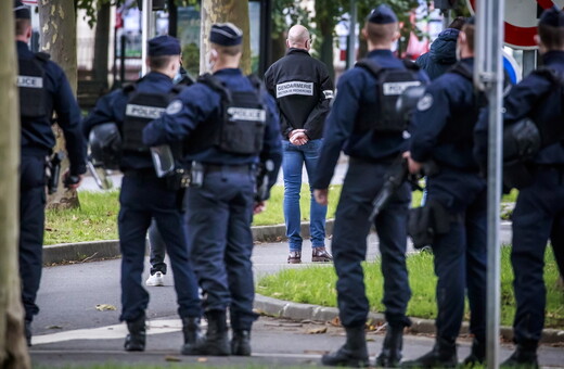 Παρίσι: Καθηγητής το θύμα της επίθεσης, «είχε δείξει σκίτσα του Μωάμεθ» σε μαθητές του