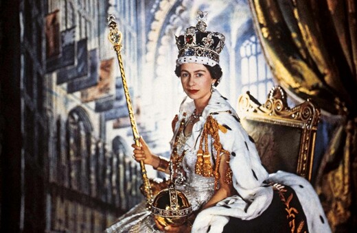 «Μια ζωή στο καθήκον»: Ο βρετανικός Τύπος αποχαιρετά την βασίλισσα Ελισάβετ