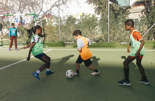 Κρίκετ, μπάσκετ, ποδόσφαιρο: Αθλήματα που αγαπούν οι μετανάστες