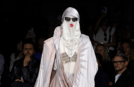 Η γκαρνταρόμπα της Βίβιαν Γουέστγουντ στην Εβδομάδας Μόδας στο Παρίσι