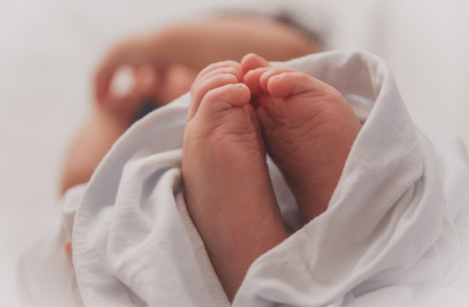 Πτολεμαΐδα: Έρευνα για τα αίτια θανάτου του 18 μηνών βρέφους