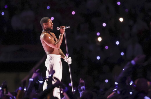 Ο Usher στο ημίχρονο του Super bowl - Το σόου που εντυπωσίασε το κοινό 