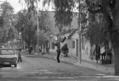 Ασπρόμαυρες φωτογραφίες από την καθημερινή ζωή της Αθήνας στα '70s