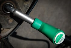 Πάσχα με τη βενζίνη στα δύο ευρώ «βλέπει» ο πρόεδρος πρατηριούχων Αττικής
