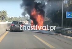 Θεσσαλονίκη: Στις φλόγες λεωφορείο του ΟΑΣΘ