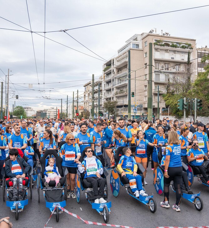 Stoiximan Wheels Of Change: Η ομάδα της Stoiximan στέλνει ένα ηχηρό κοινωνικό μήνυμα για την ισότητα στον αθλητισμό στον 40o Αυθεντικό Μαραθώνιο Αθήνας