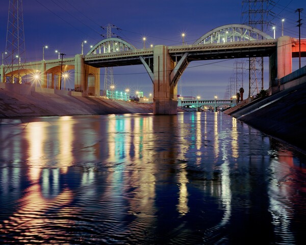 Το Λος Άντζελες αποχαιρετά την πιο διάσημη γέφυρά του