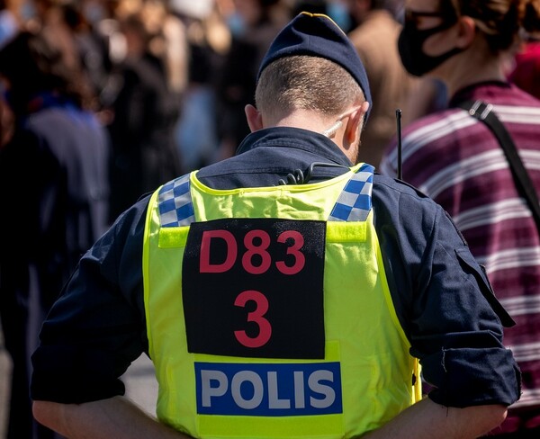 Σουηδία: 70χρονη κατηγορείται ότι κρατούσε αιχμάλωτο τον γιο της σχεδόν 30 χρόνια