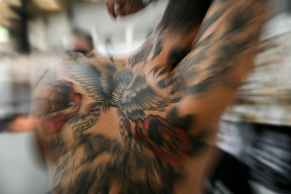 Κορμιά γεμάτα πανέμορφα τατουάζ στο 5o Athens Tattoo Expo