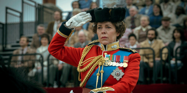 «The Crown»: To Netflix αναστέλλει τα γυρίσματα της σειράς μετά τον θάνατο της βασίλισσας Ελισάβετ 