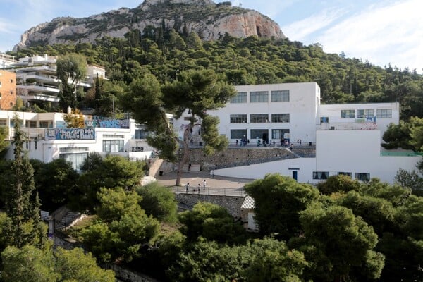 Αγνή Πικιώνη: «Η Αθήνα έχει εξελιχθεί σ’ ένα μαζικό λούνα παρκ»