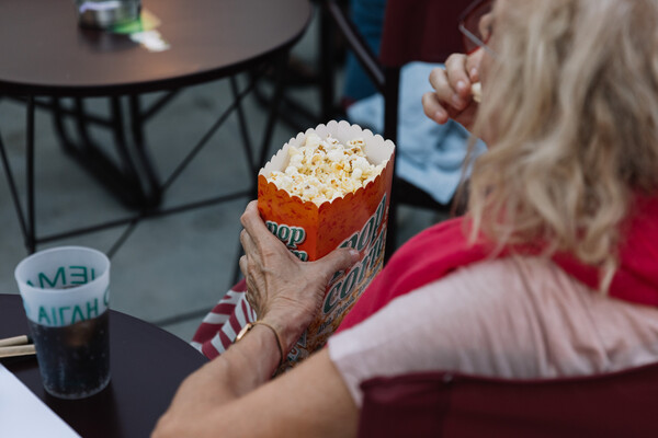 Αίγλη Cinema: Ο εμβληματικός θερινός κινηματογράφος του κέντρου επέστρεψε, κι είναι καλύτερος από ποτέ