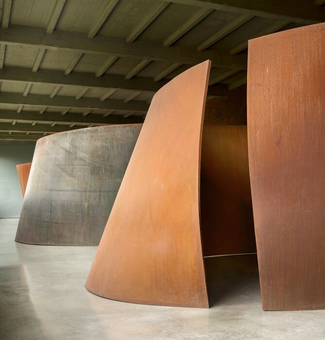 Ένα νέο μουσείο για τα έργα του Ρίτσαρντ Σέρα, του τελευταίου μεγάλου Αμερικανού καλλιτέχνη