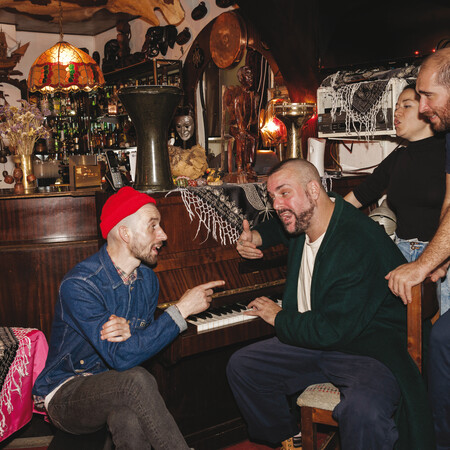 Στον Κορυδαλλό υπάρχει στ' αλήθεια το piano bar που ονειρευόταν ο Δημήτρης του «Σπιρτόκουτου»