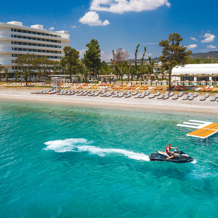Ζήσε το καλοκαίρι σου στα νέα resorts της Brown Hotels μία ώρα οδικώς από την Αθήνα