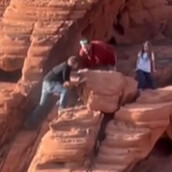 ΗΠΑ: Βίντεο απαθανατίζει επισκέπτες να βανδαλίζουν αρχαίους βράχους στο Λας Βέγκας