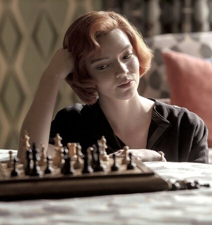 O Θοδωρής Κουτσογιανόπουλος σχολιάζει το κορίτσι που μας κόλλησε με το σκάκι στη νέα σειρά του Netflix