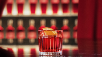 Το Campari μας προσκαλεί στο Negroni Week από τις 16 έως τις 22 Σεπτεμβρίου, γιορτάζοντας τη μοναδική ιστορία του εμβληματικού cocktail