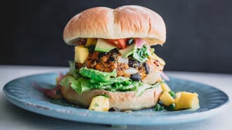 Μπορούμε τελικά να νηστεύουμε χωρίς να νιώθουμε ότι στερούμαστε;