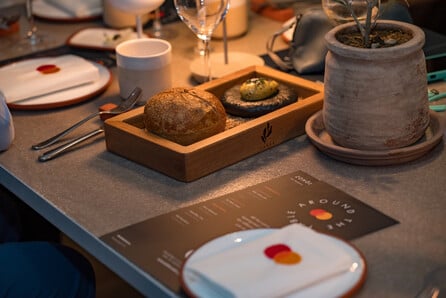 Mastercard: Η απόλυτη foodie εμπειρία του Around the table επιστρέφει