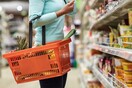 Σε ποια προϊόντα διατροφής και καταστήματα θα μειωθεί ο ΦΠΑ στο 13%