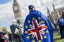Οι Βρετανοί αποθηκεύουν τρόφιμα & φάρμακα υπό τον φόβο άτακτου Brexit
