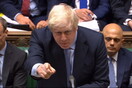 Brexit: O Τζόνσον αποκάλεσε «κότα» τον Κόρμπιν μέσα στο κοινοβούλιο