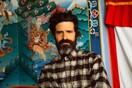 Πριν γράψει το νέο του άλμπουμ, ο Devendra Banhart πήγε στο Καράκας για να δει τι σημαίνει δικτατορία