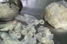 Βιετνάμ: Η αστυνομία κατάσχεσε περισσότερα από 320.000 «ανακυκλωμένα» προφυλακτικά