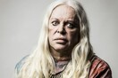 Ο «πανδρόγυνος» θρύλος της μουσικής Genesis P-Orridge μιλά στην έντυπη LIFO