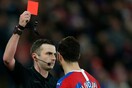 Ποδόσφαιρο: Κόκκινη κάρτα σε όποιον βήξει εσκεμμένα σε συμπαίκτη ή διαιτητή - Νέοι κανόνες στην Αγγλία