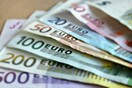 «Χαμηλός κίνδυνος» για μετάδοση του κορωνοϊού από χαρτονομίσματα, σύμφωνα με έρευνα