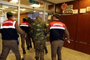 Το Μαξίμου απορρίπτει κατηγορηματικά την ανταλλαγή στρατιωτικών με την Τουρκία