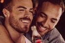 Η Ουγγαρία επιχειρεί μποϊκοτάρισμα της Coca-Cola λόγω γκέι διαφήμισης