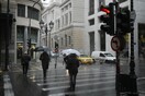 Ισχυρή καταιγίδα στην Αττική: Προβλήματα σε κεντρικούς δρόμους - Πώς θα εξελιχθεί η κακοκαιρία