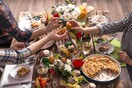 6 tips για να οργανώσετε σωστά το πασχαλινό τραπέζι