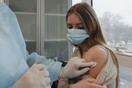 Σουηδία: Η χώρα θα σταματήσει τους εμβολιασμούς των εφήβων κατά της Covid-19	