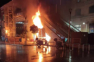 Πειραιάς: Φωτιά σε κυλιόμενη σκάλα έξω από τον σταθμό του μετρό