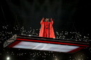 Rihanna: Ανάρπαστη η (πανάκριβη) κόκκινη φόρμα που φόρεσε στο Super Bowl 2023