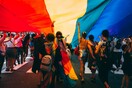 Η Ρωσία θέτει εκτός νόμου το ΛΟΑΤΚΙ+ κίνημα 